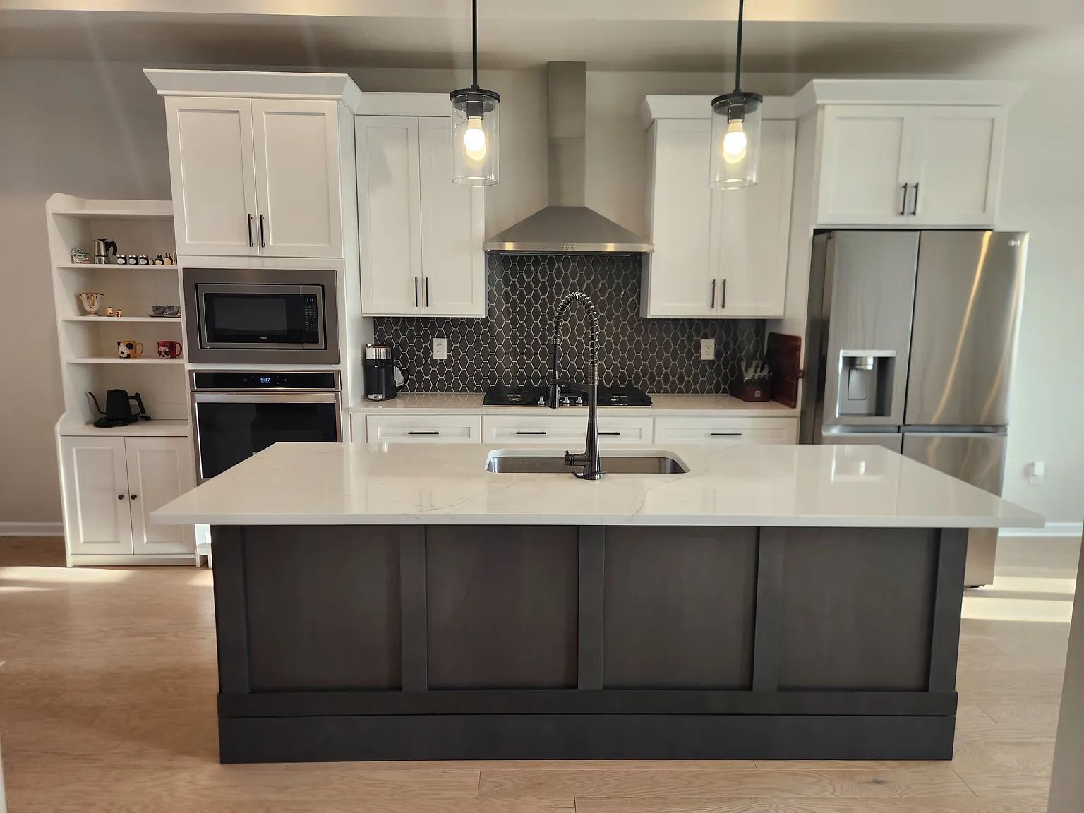 4 bed, 3.5 bath, 1870 sqft, $3,300 — Photo 4