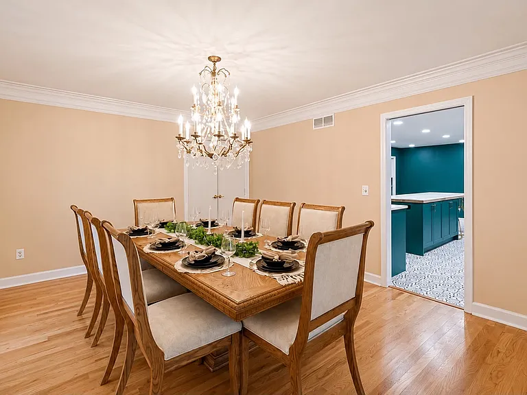 25795 Livingston Cir — Photo 14