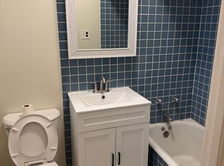 3156 W Cullom Ave APT 3, Chicago, IL 60618
