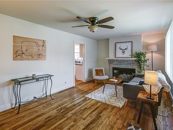 3rd image of 7521 Landsworth Ave