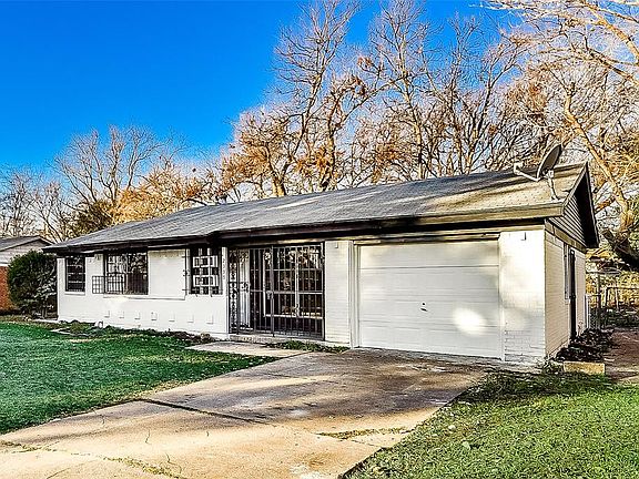 2nd image of 2339 Blue Creek Dr