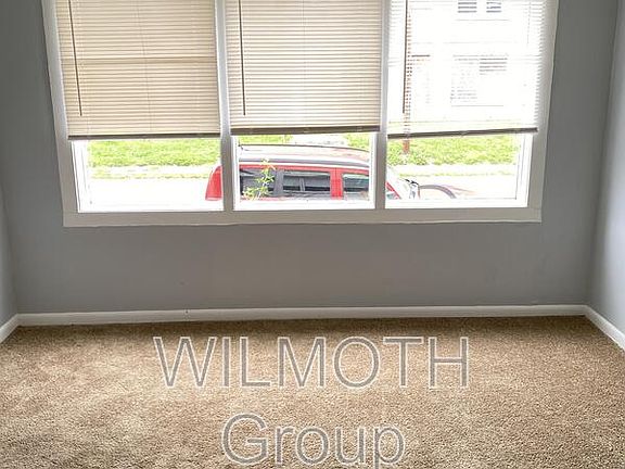 3rd image of 3763 Broadway St APT 1
