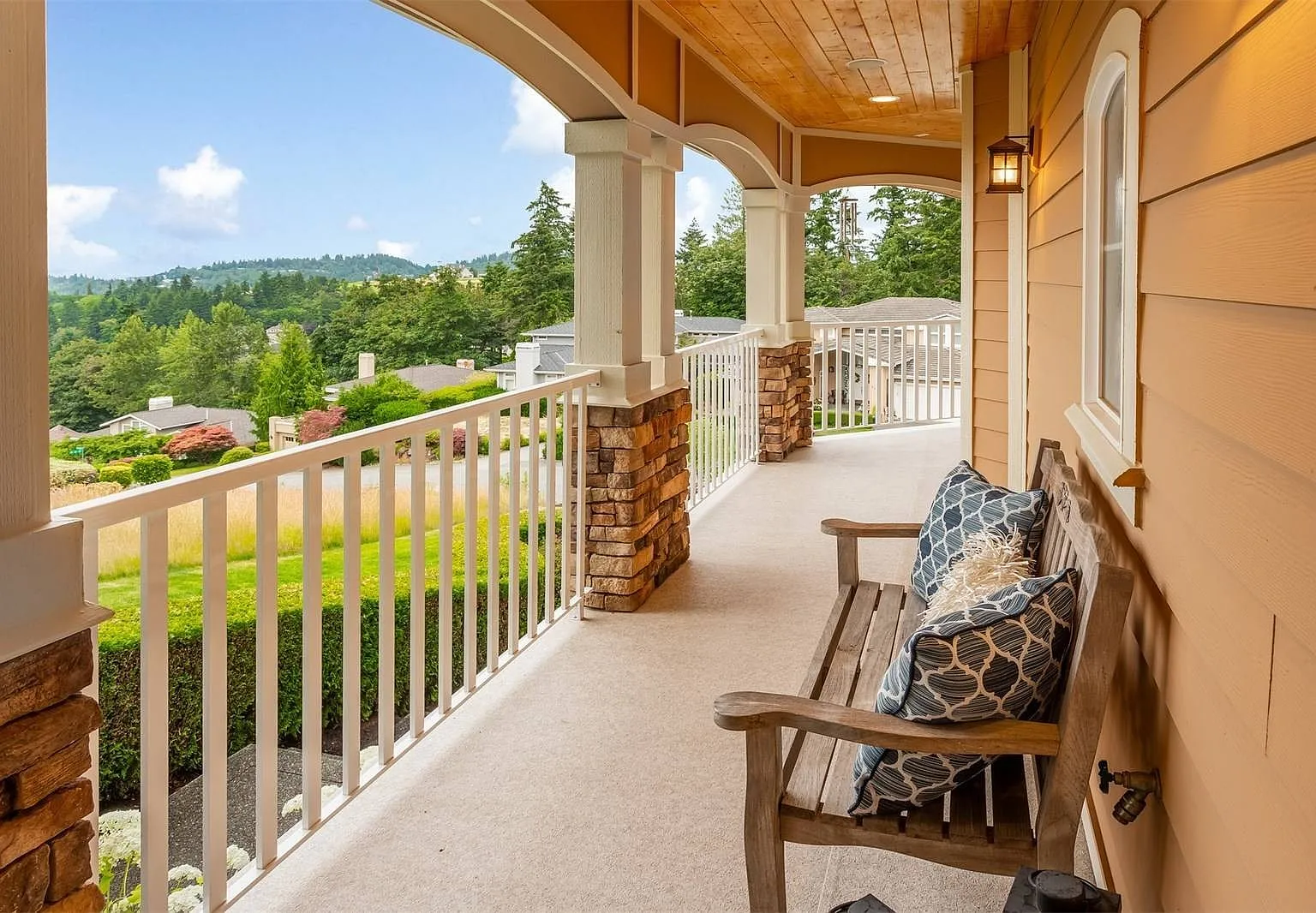 Impeccably Maintained Home, Unbeatable Views From Almost Every Room! — Photo 4