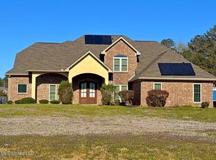 236 Levon Owens Dr, Terry, MS 39170