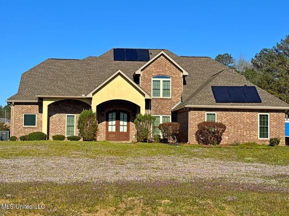 236 Levon Owens Dr, Terry, MS 39170