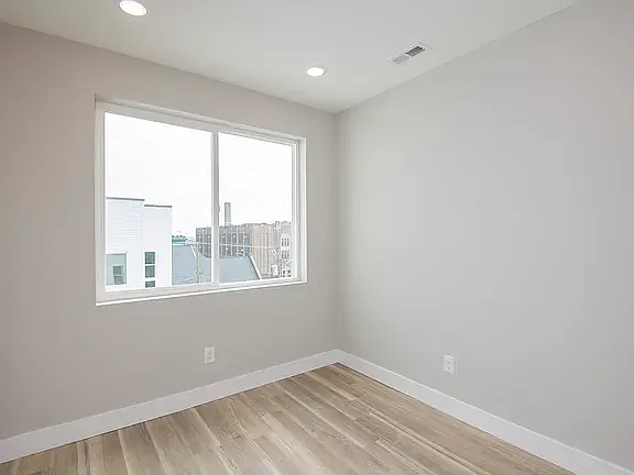 2207 N Broad St #3R — Photo 8