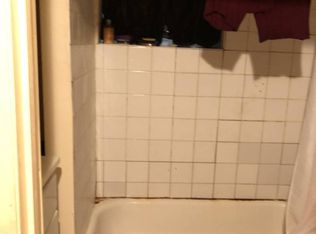 11245 205th St, Saint Albans, NY 11412
