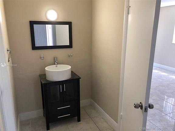 4th image of 19851 SW 114th Ave APT 207