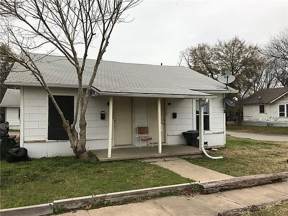 3rd image of 1900 W 6th Ave