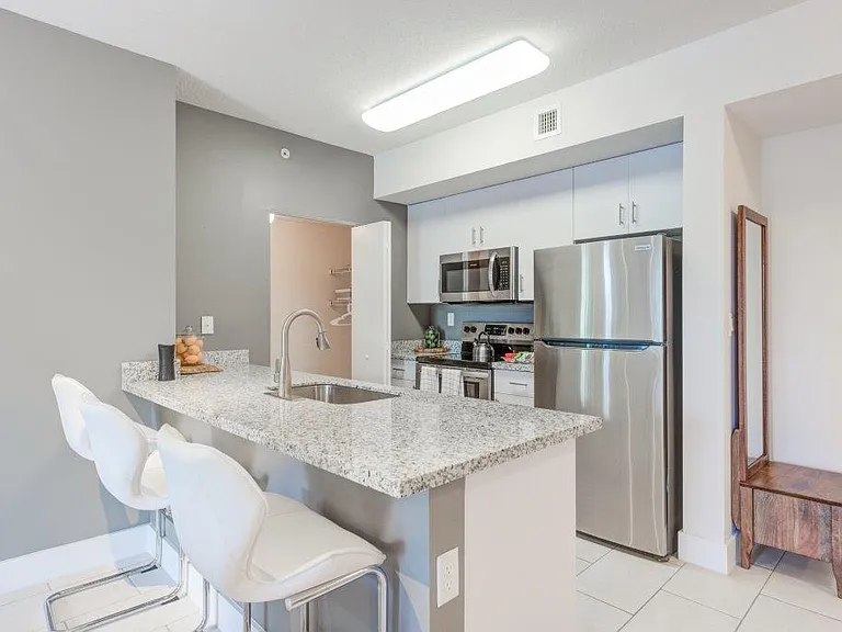 Kitchens Made to Entertain