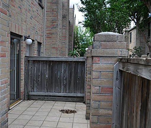 3rd image of 9800 Pagewood Ln APT 3107