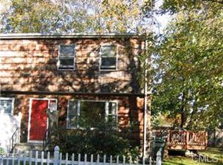 220 Ellsworth St, Bridgeport, CT 06605