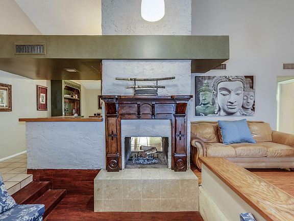 4th image of 3055 W Betty Elyse Ln