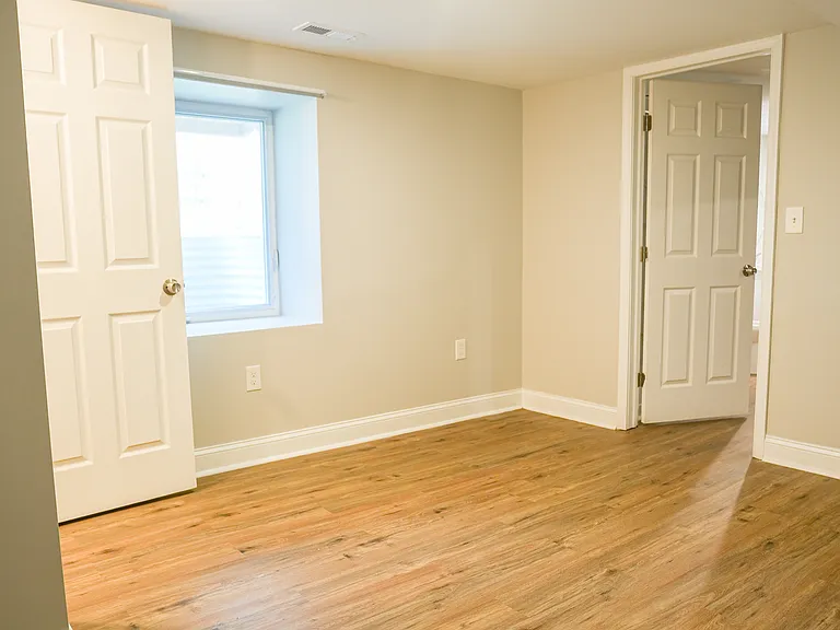 2205 Southern Ave — Photo 22