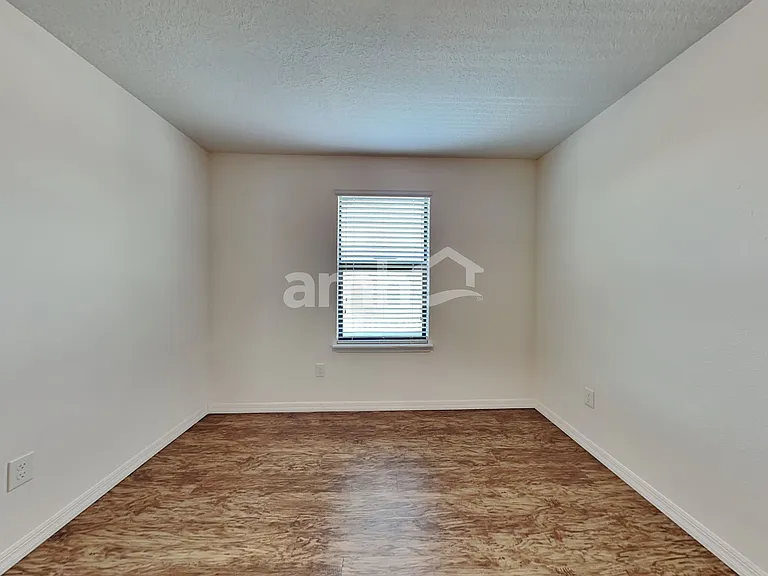11861 Thicket Wood Dr — Photo 11