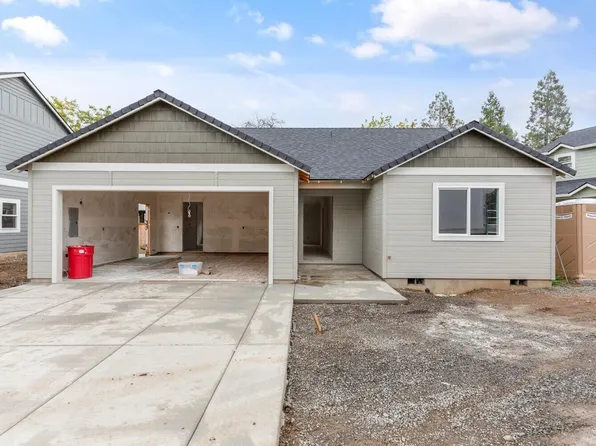357 Dano Dr, Phoenix, OR 97535