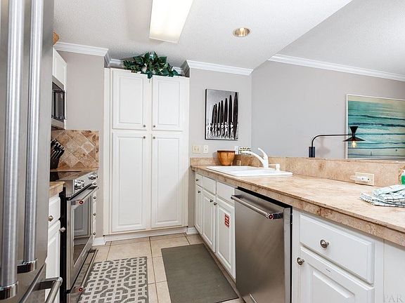 5th image of 751 Pensacola Beach Blvd APT 4C