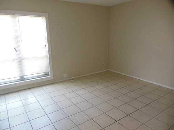 4th image of 73 Calle Loma Parda NW