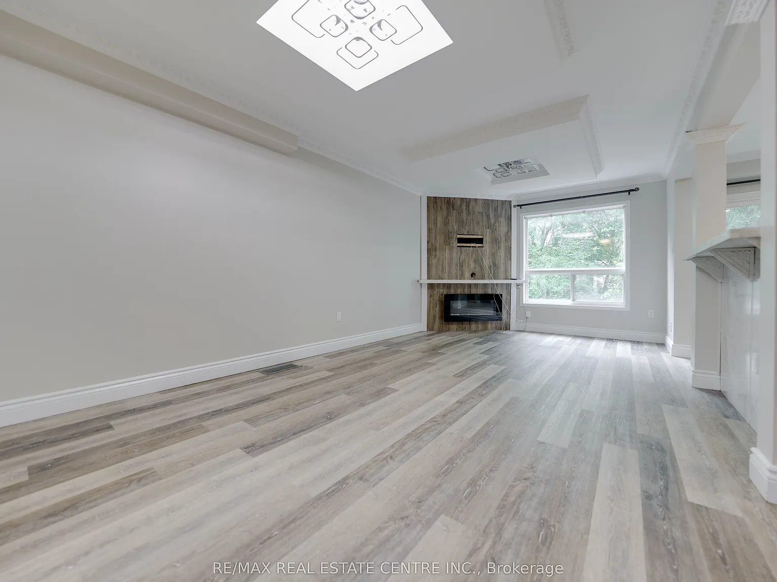 4 bed, $2,700 — Photo 4