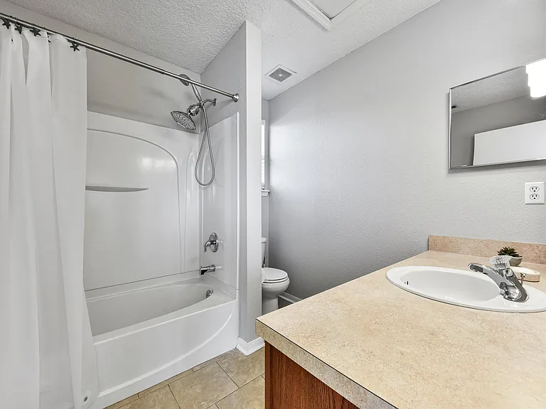 632 Briar Way Ln — Photo 12