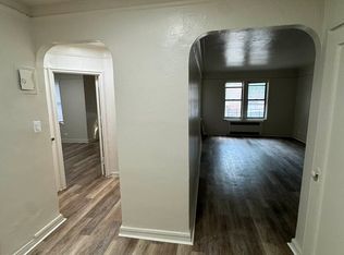 4035 Ithaca St APT 1F, Flushing, NY 11373