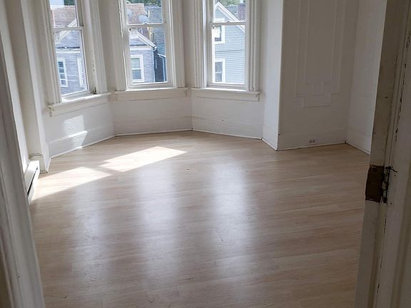2nd image of 48 Courtney Ave APT 3