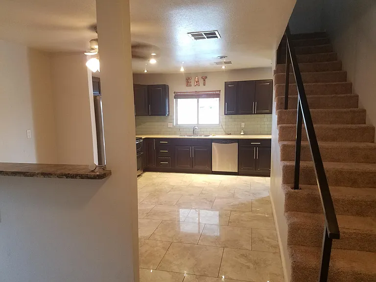 1890 E Aspen Dr — Photo 10