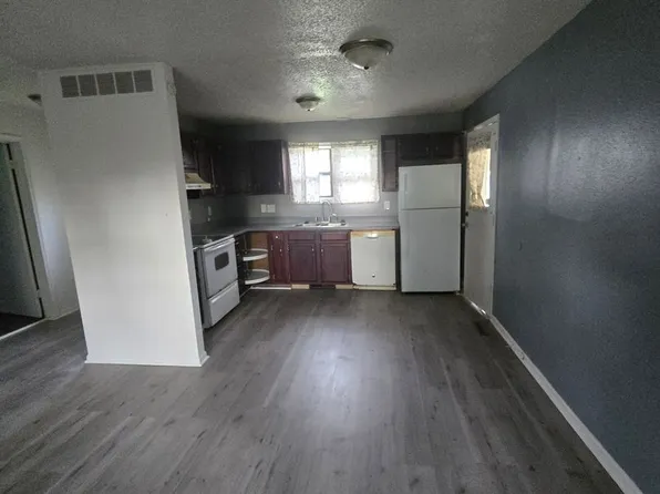 6624 SW Arborglade, Topeka, KS 66605
