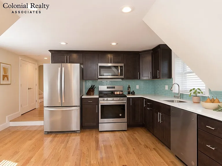 9 Rock Valley Ave #2 — Photo 8