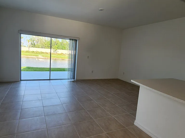 2136 Hallier Cv — Photo 11