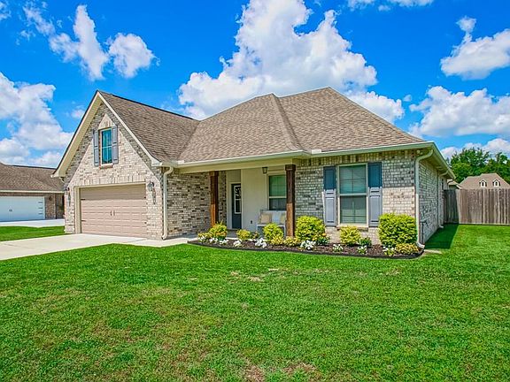 3rd image of 42409 Hamilton Ln