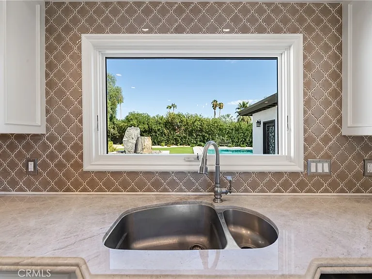 72408 Desert Dr — Photo 7