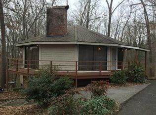 107 Springdale Dr, Calhoun, GA 30701