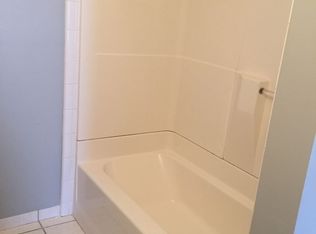 1544 Park Ave APT 101, Racine, WI 53403