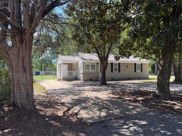 28 Gertrude Dr, Sumter, SC 29150