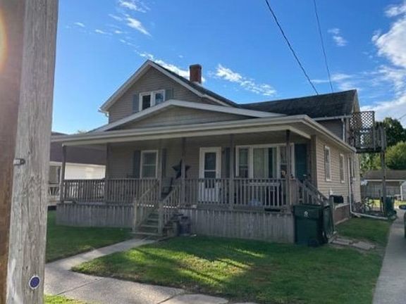 2nd image of 554 E Orange St