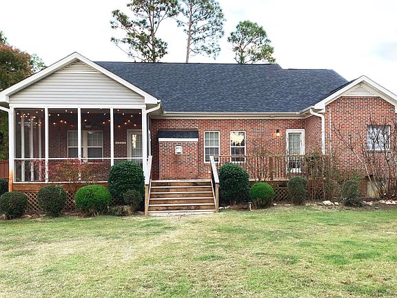 4th image of 2806 Warlick Dr