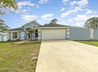 510 Entrada St SE, Palm Bay, FL 32909