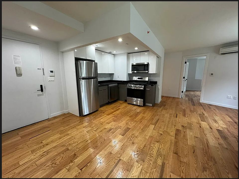 1st image of 461 Convent Ave #1B