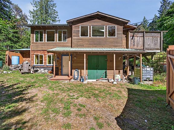 2nd image of 1252 Isabella Point Rd