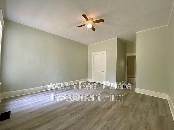 2nd image of 525 Wichita St