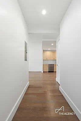 Rented by The Agency | media 6