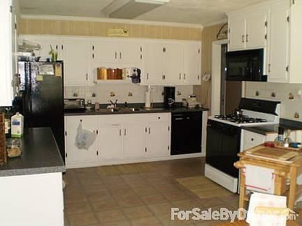 5th image of 206 Cloverdale Dr