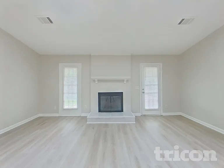 26 Maid Lynn Ct — Photo 3