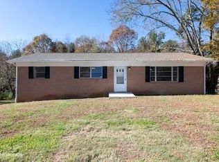 306 Laurel St, Hudson, NC 28638