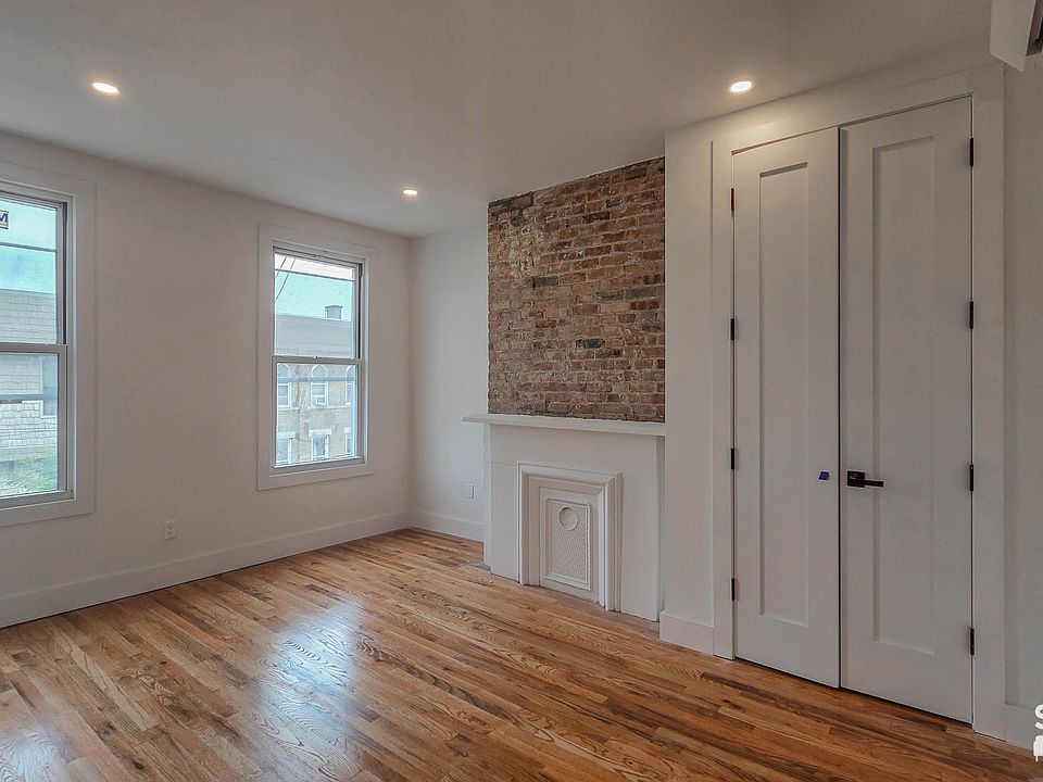 1st image of 275 Nassau Ave #2A