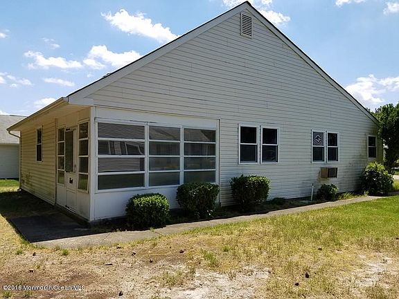 3rd image of 95 Milford Ave #55
