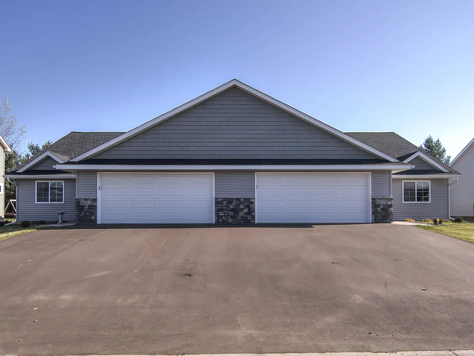 1594A Gunston Dr