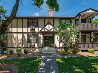 958 Sierra Vista Lane, Valley Cottage, NY 10989