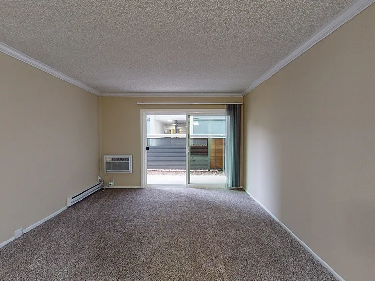 Eight 80 Newport Beach — Photo 142